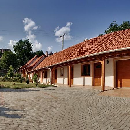 Felsőtárkány Nyitott Kapu Vendeghaz酒店 外观 照片